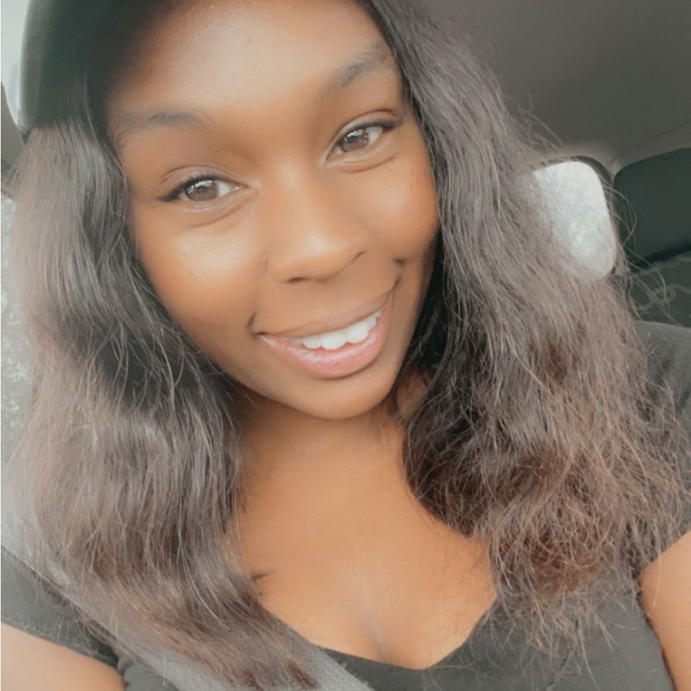 Meet your Posher, Leyah